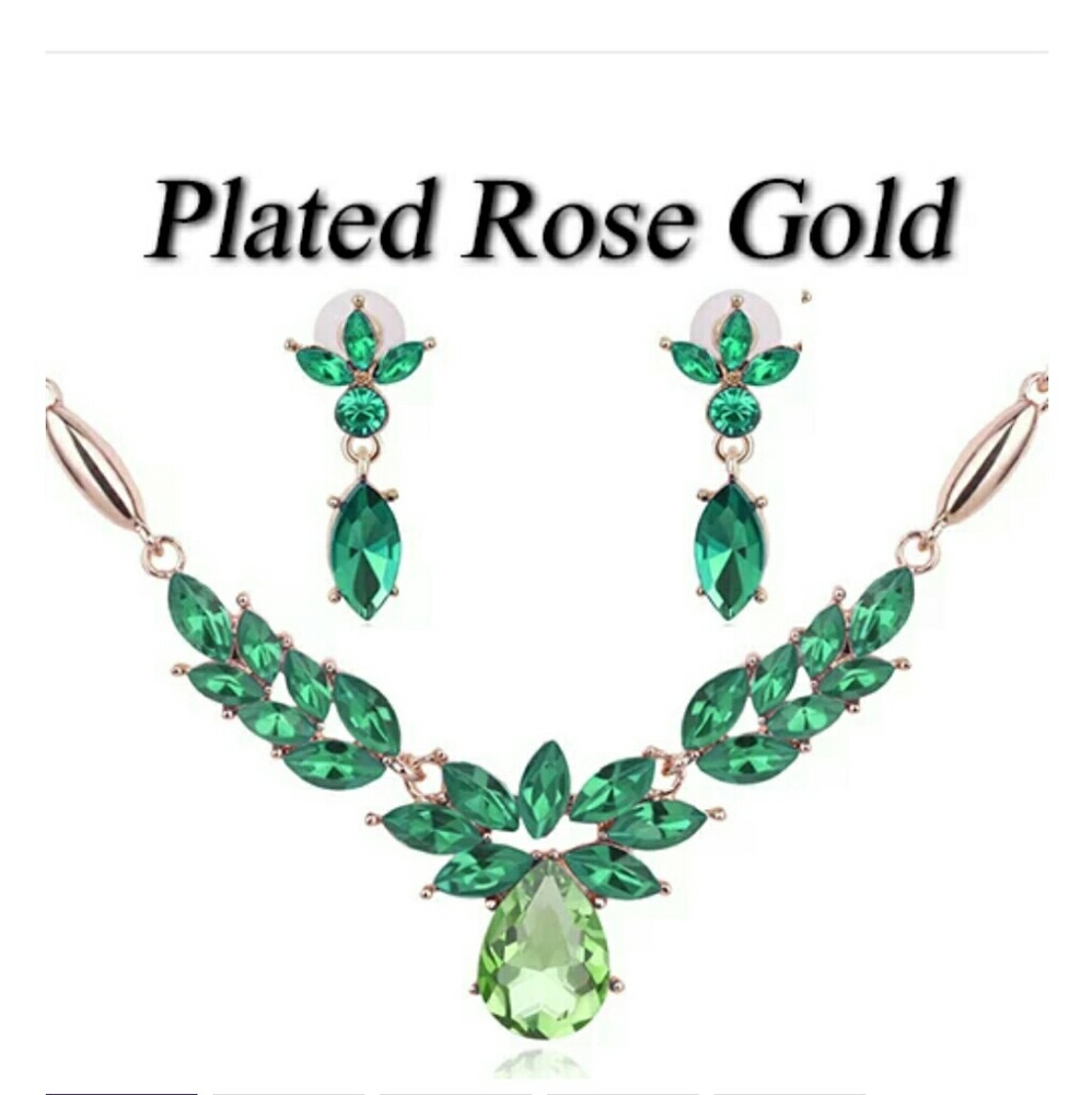 Necklace and earrings set